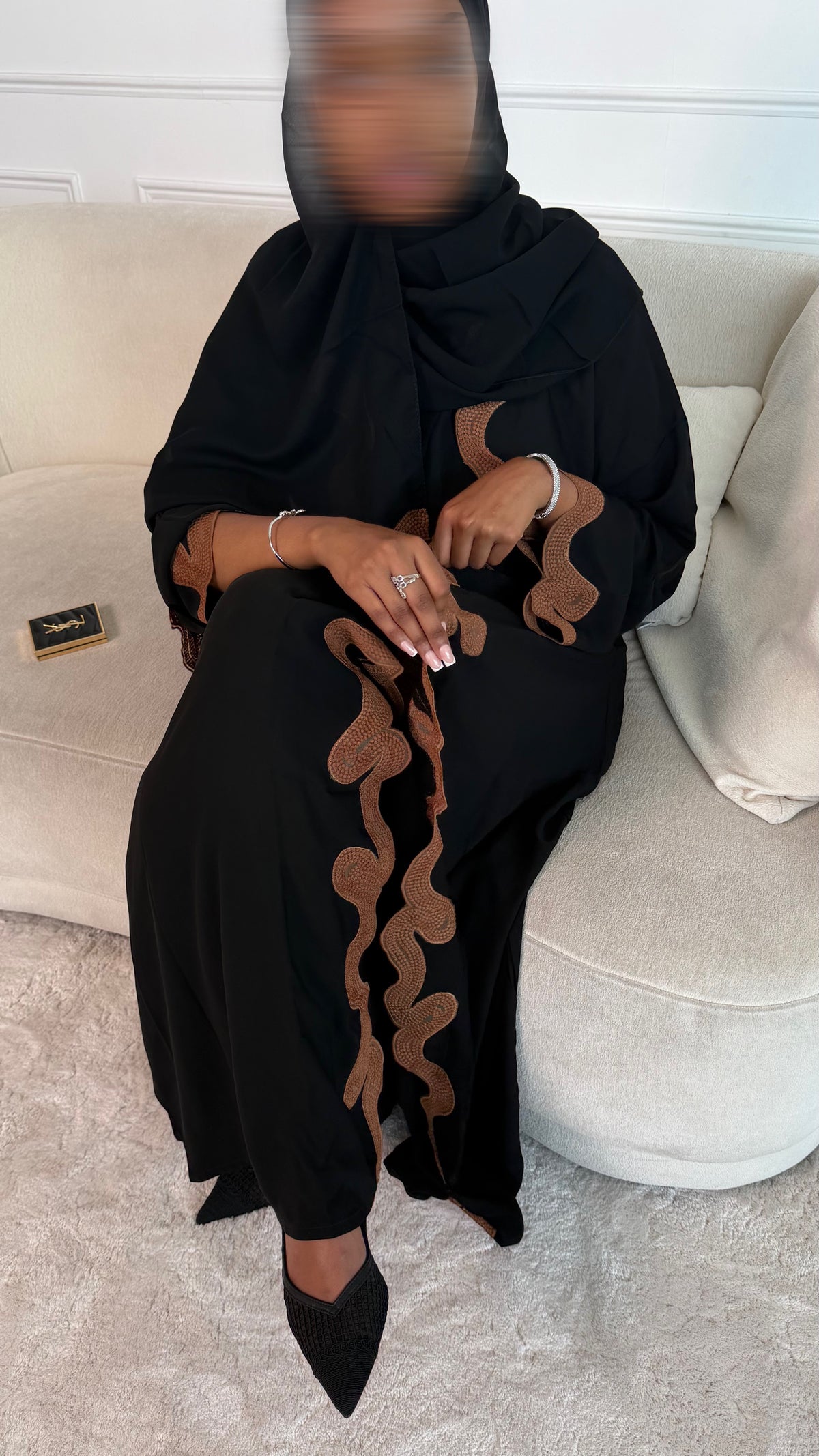 REÏWAH Dune abaya in golden